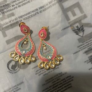 Ladies earrings